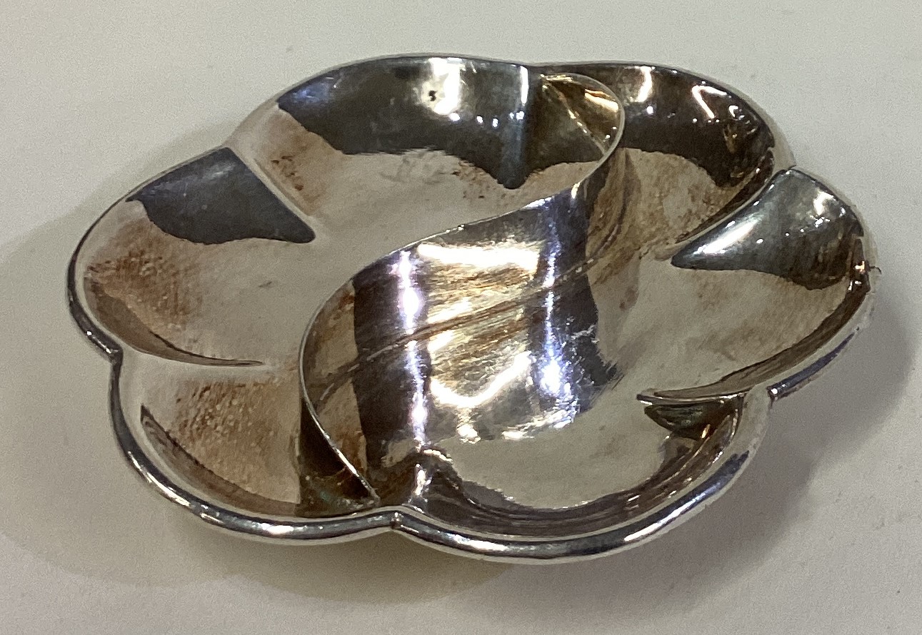 A Continental silver compartment dish. - Image 2 of 3