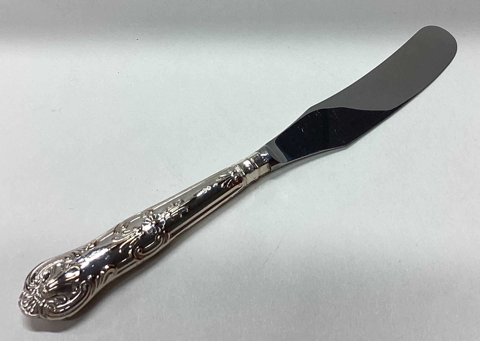 A cased silver handled butter knife. - Image 4 of 4