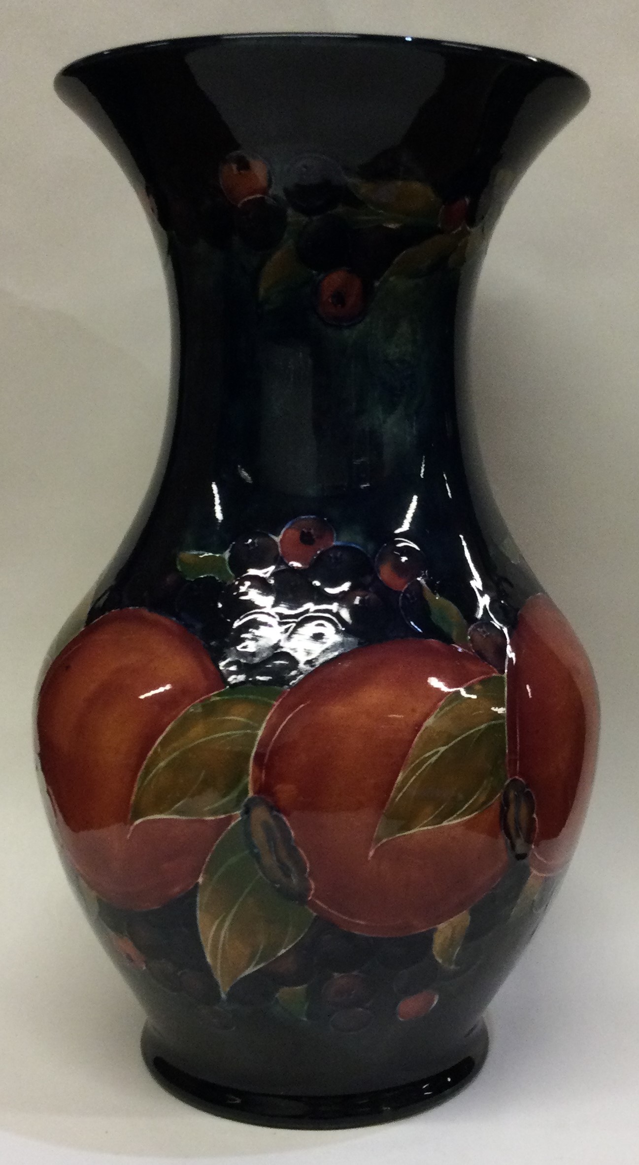 WILLIAM MOORCROFT: A large "Pomegranate" vase. Stamped Burslem. - Image 2 of 6