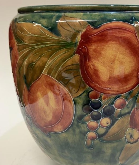 WILLIAM MOORCROFT: An early "Pomegranate" bowl on mottled green ground. - Image 8 of 8