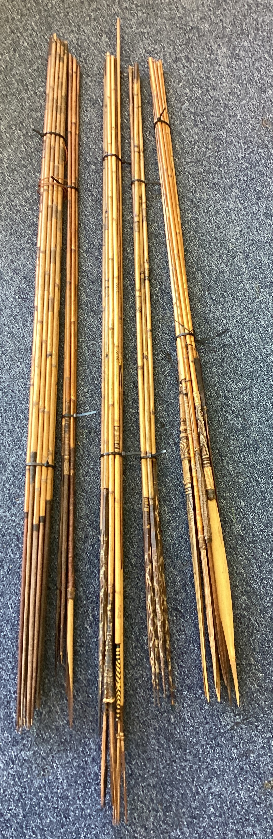 Five bundles of arrows.