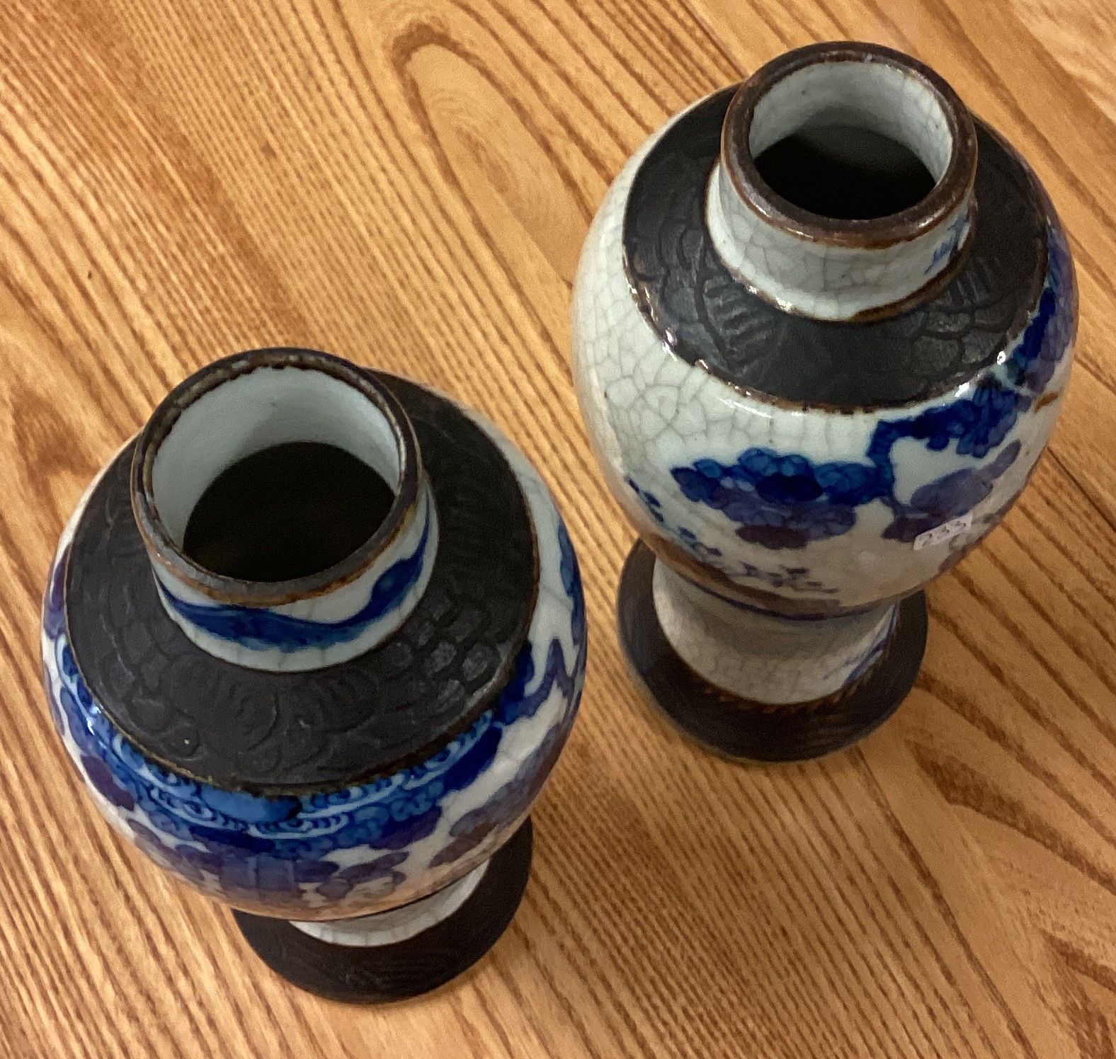 A pair of Chinese crackleware vases. - Image 2 of 4