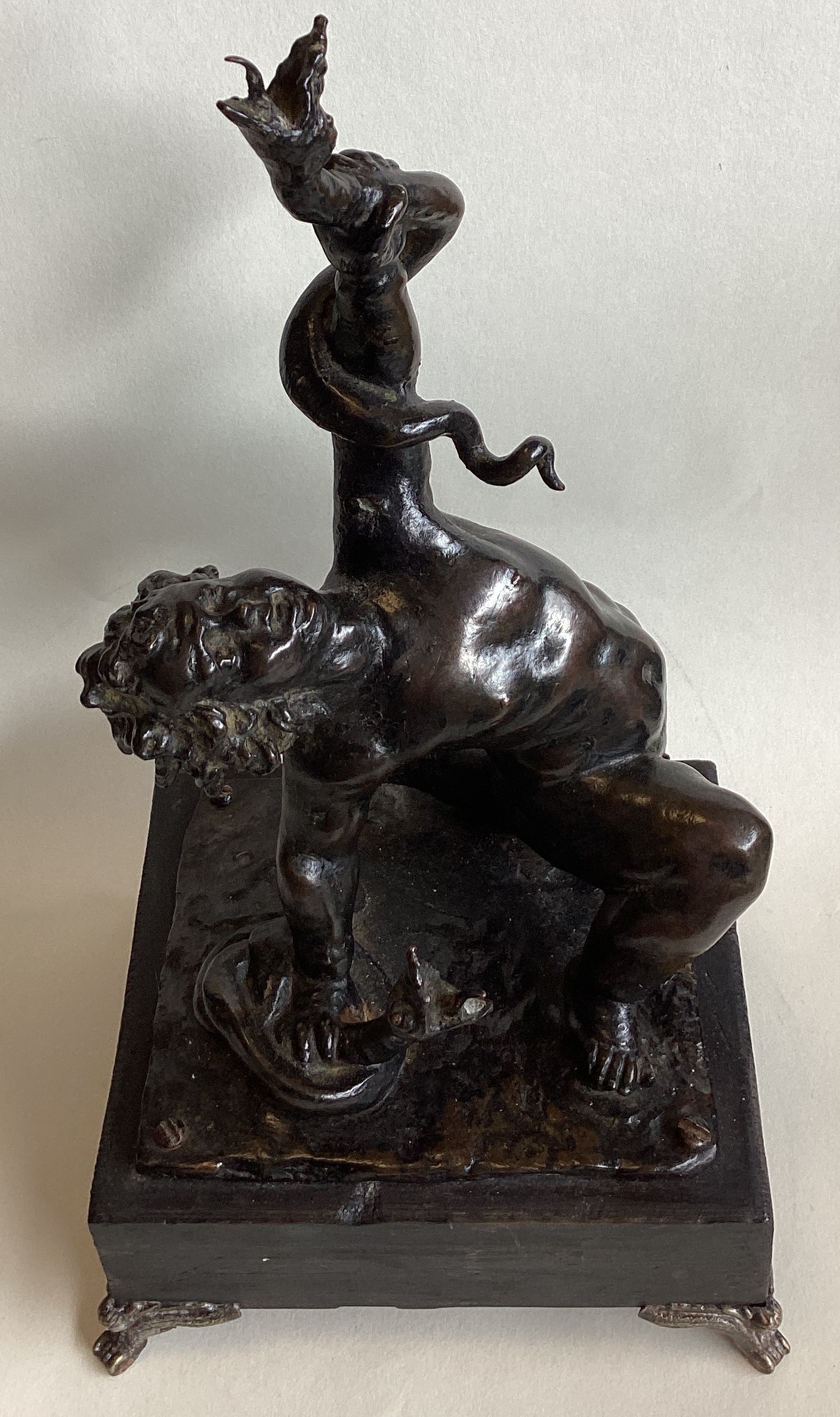 AFTER FRANCESCO FANELLI: A bronze figure of Hercules strangling serpents. - Image 2 of 9