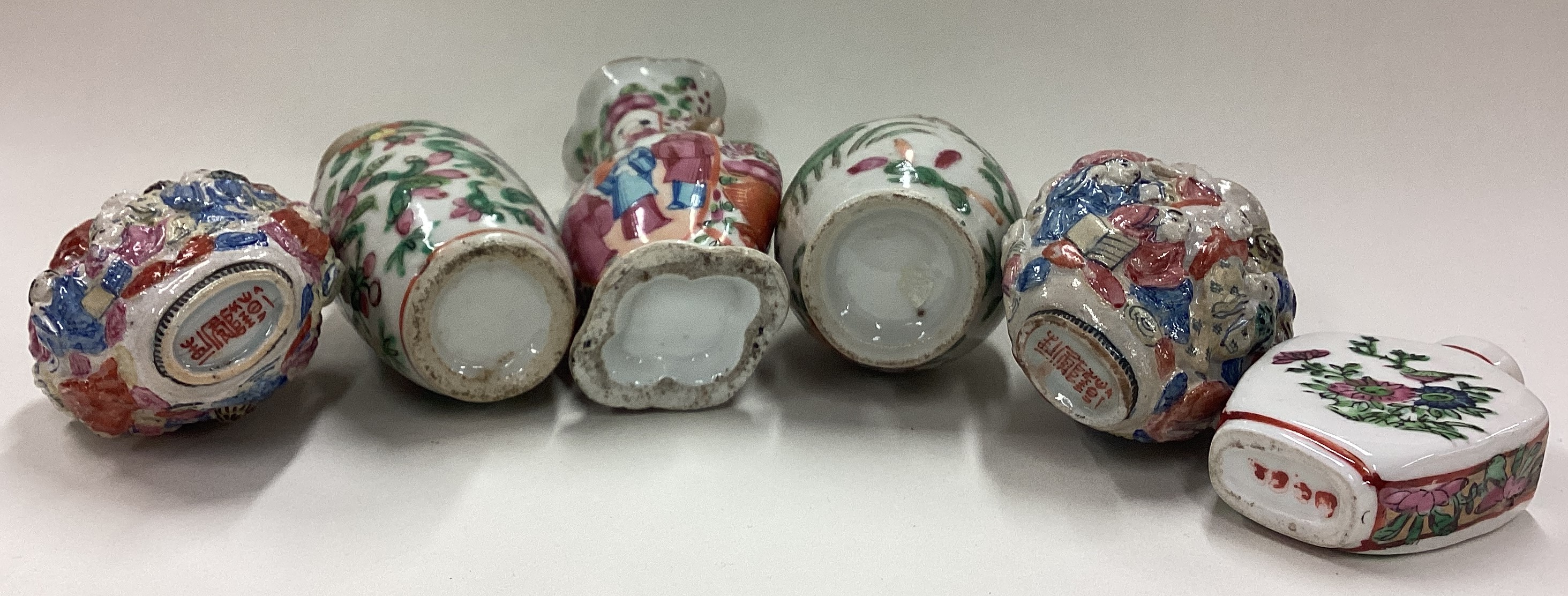A good collection of six Canton vases. - Image 3 of 5