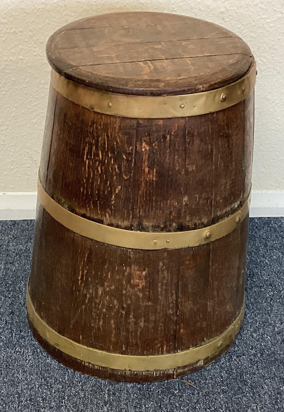 An oak barrel shaped box. - Image 2 of 2