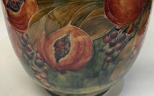 WILLIAM MOORCROFT: An early "Pomegranate" bowl on mottled green ground. - Image 5 of 8