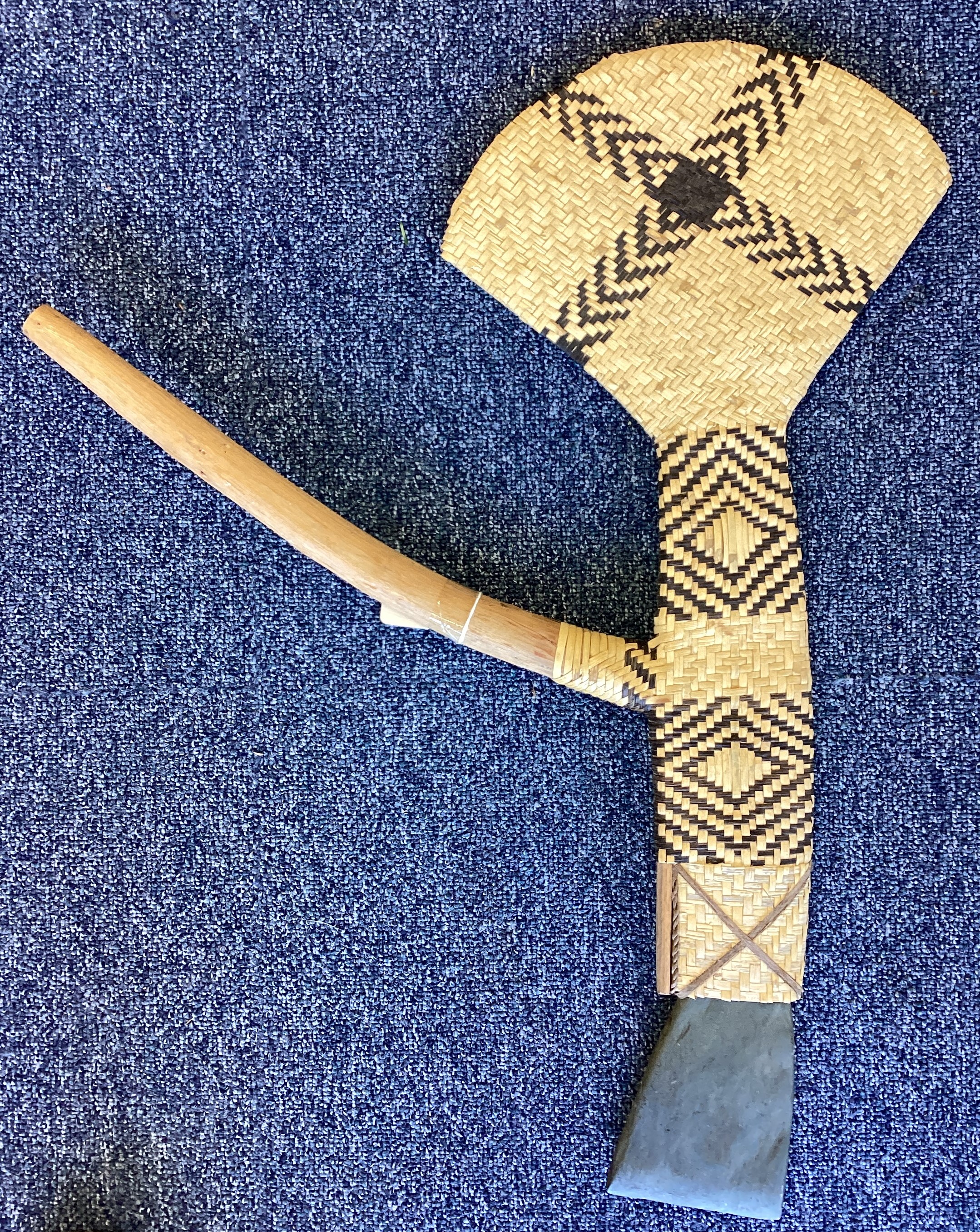 An unusual Papua New Guinea axe. - Image 2 of 2