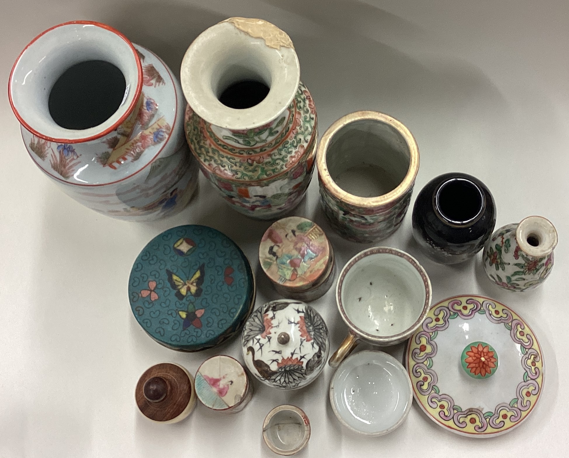 A large collection of Chinese vases and bowls. - Image 2 of 3