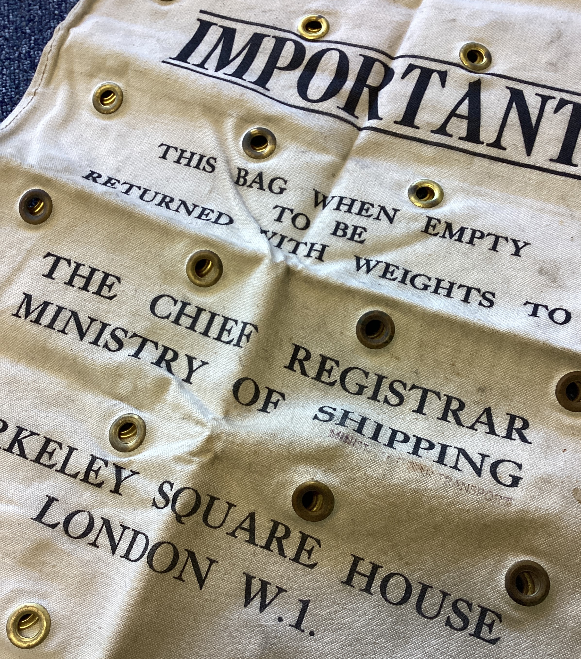 An unusual Second World War bag. - Image 3 of 4