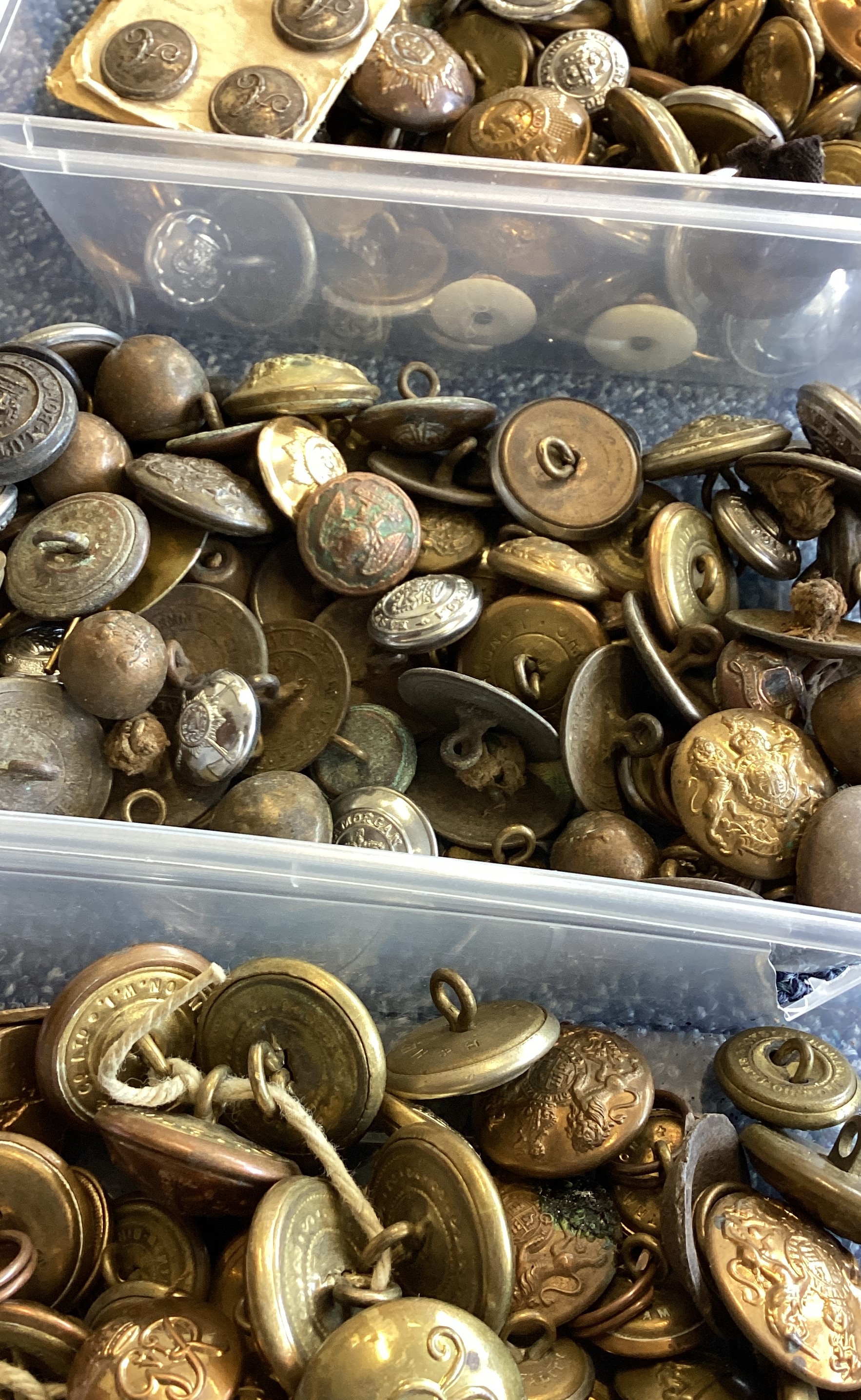 Three boxes of old buttons. - Image 2 of 2