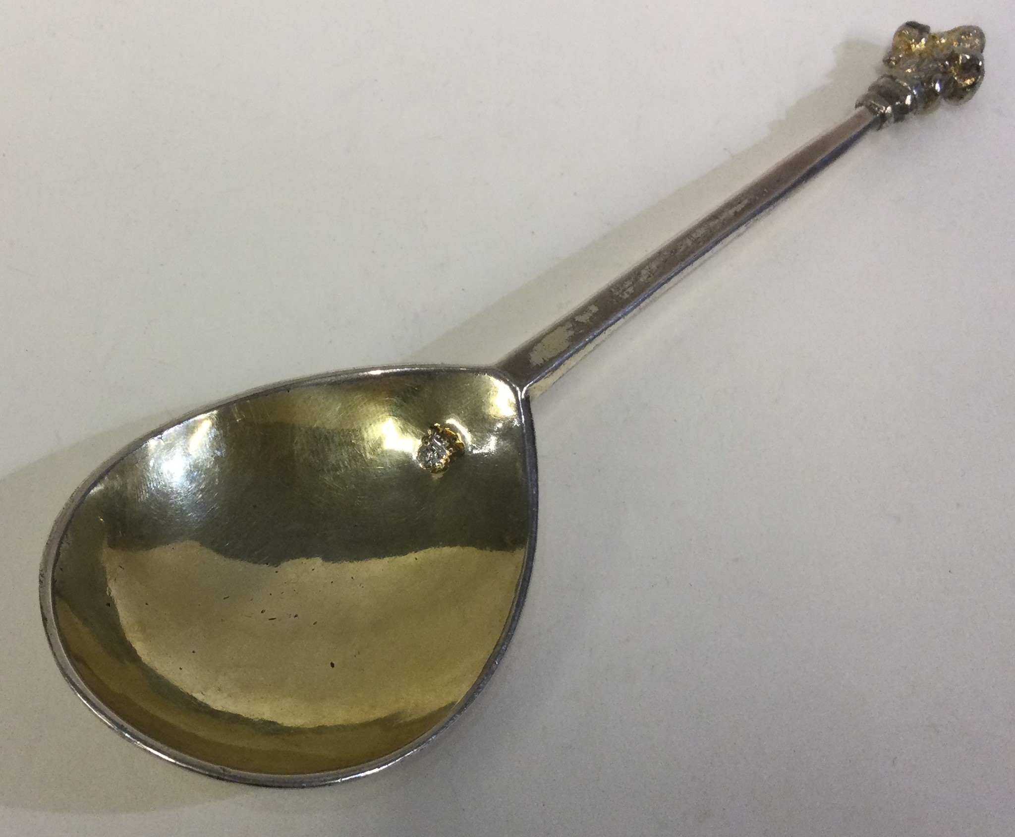 A Charles I silver and silver gilt Apostle spoon. London 1634. - Image 2 of 3