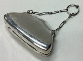 A silver purse. Birmingham 1986.