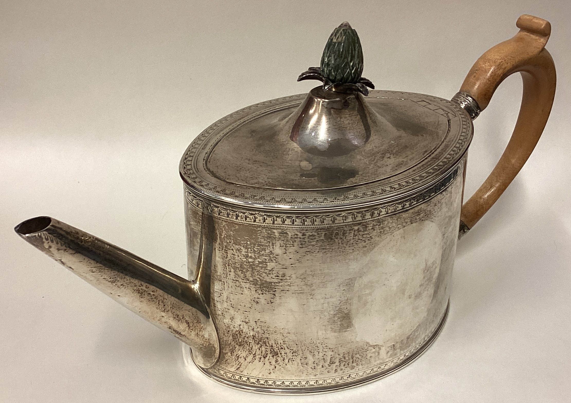 An 18th Century George III silver teapot. London 1789. - Image 3 of 4