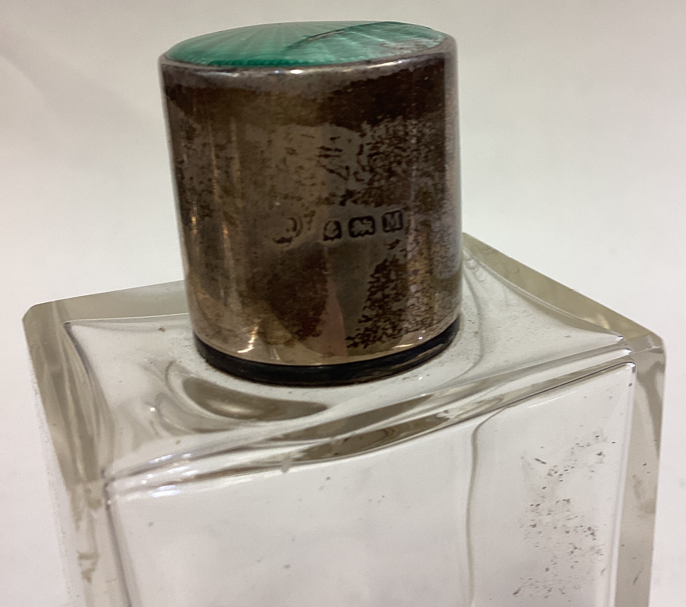 A silver and enamelled scent bottle. - Image 3 of 3