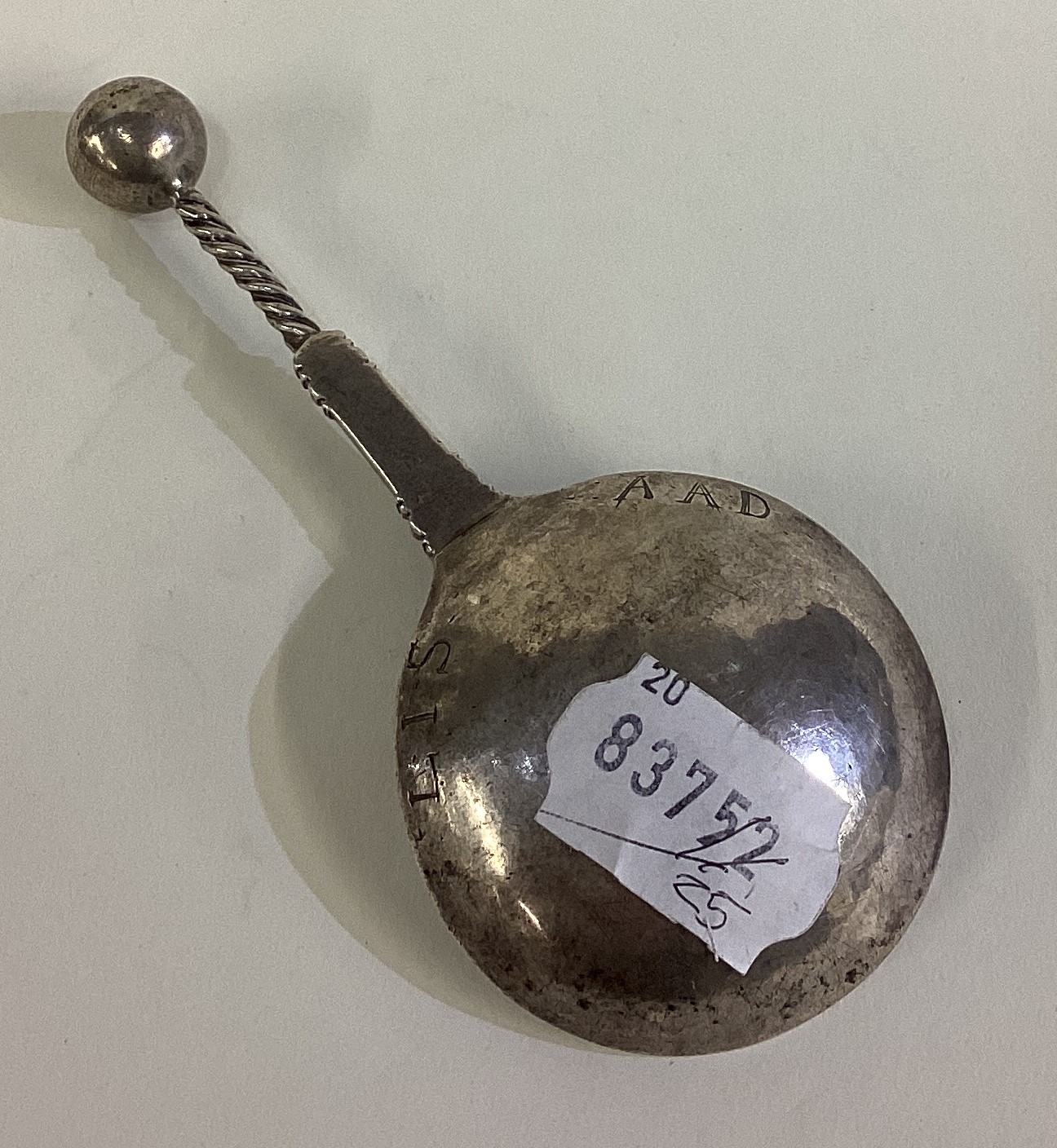 A 17th Century Scandinavian silver spoon. - Image 2 of 2