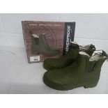 +VAT Pair of boxed weatherproof ankle wellies (size 8)