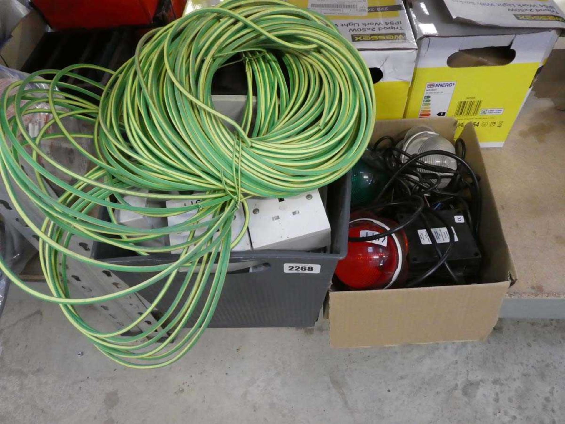 Crate of mixed electrical items and components with boxed multicoloured 3 way lighting system - Image 2 of 2