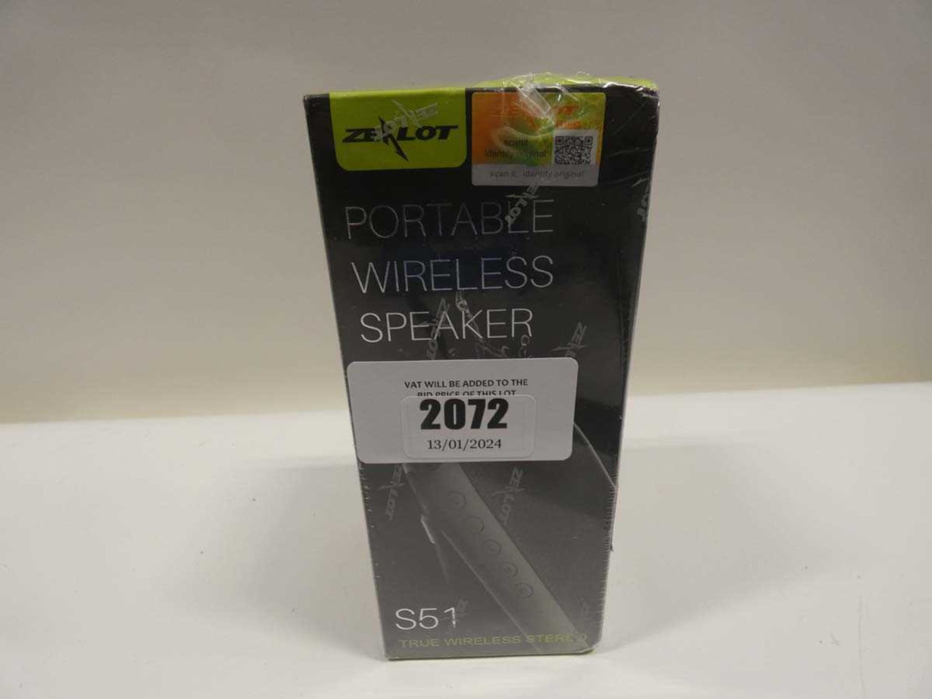 +VAT Zealot S51 portable wireless speaker
