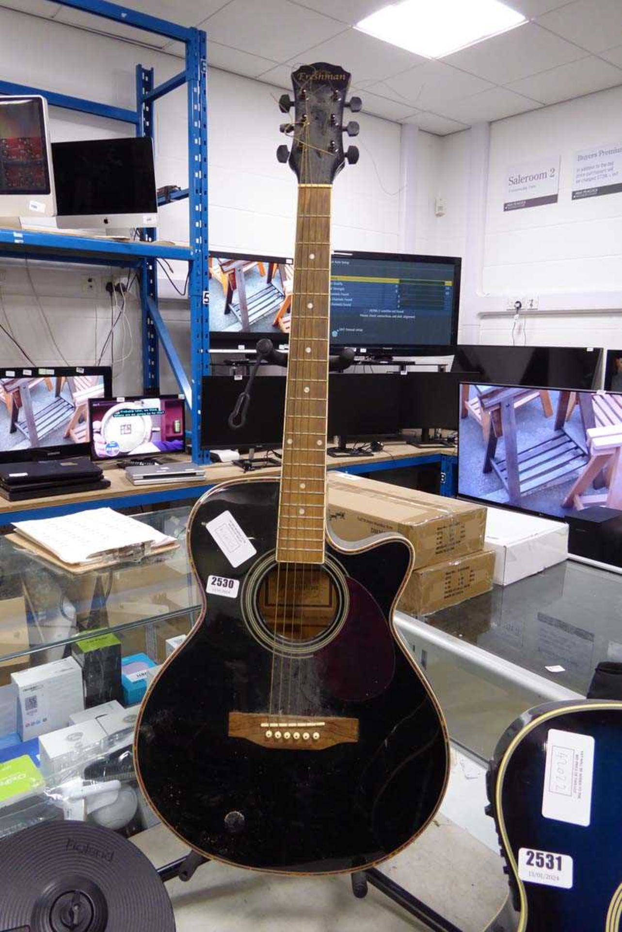 +VAT Freshman acoustic guitar