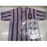 +VAT 1957 Aston Villa football shirt bearing signatures (unverified)
