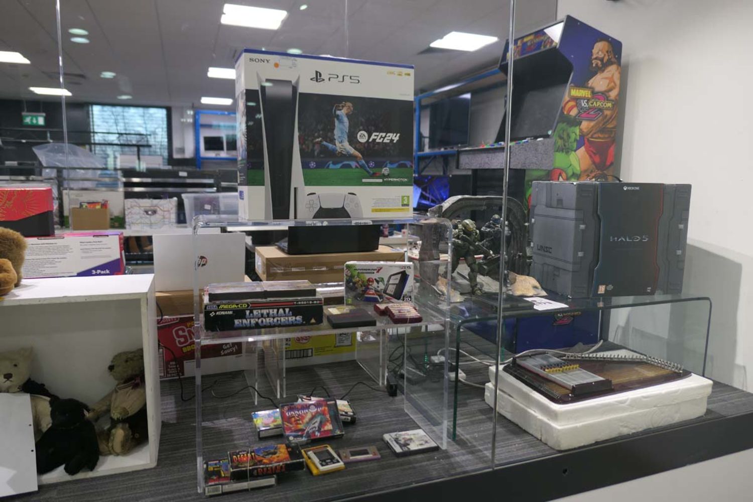 Saleroom 2 Weekly Electrical & Collectable Items