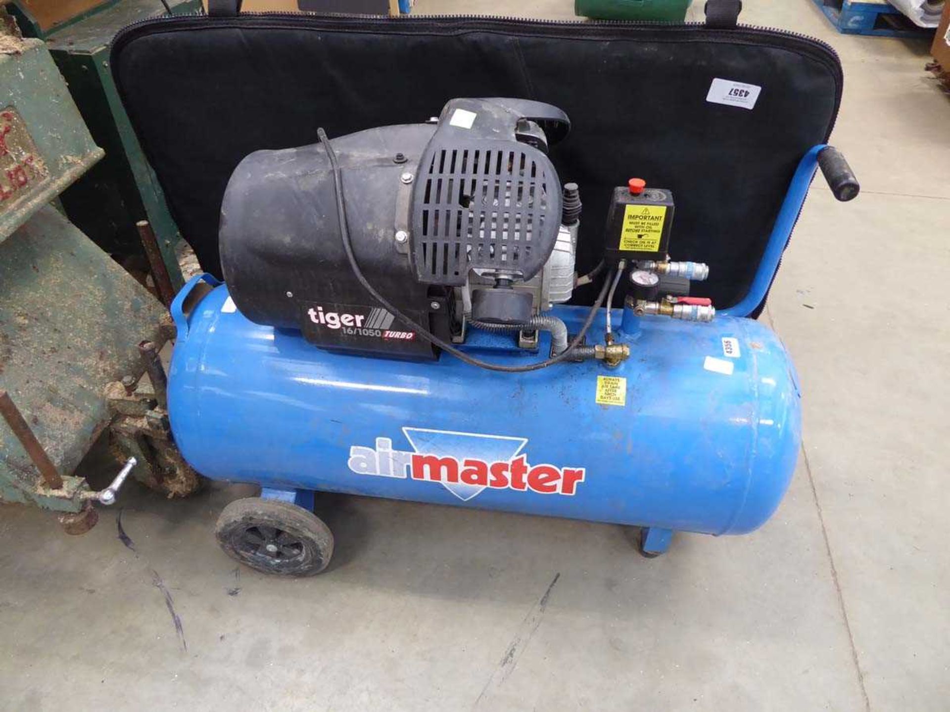 Air Master 1050L electric compressor