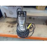 Submersible pump