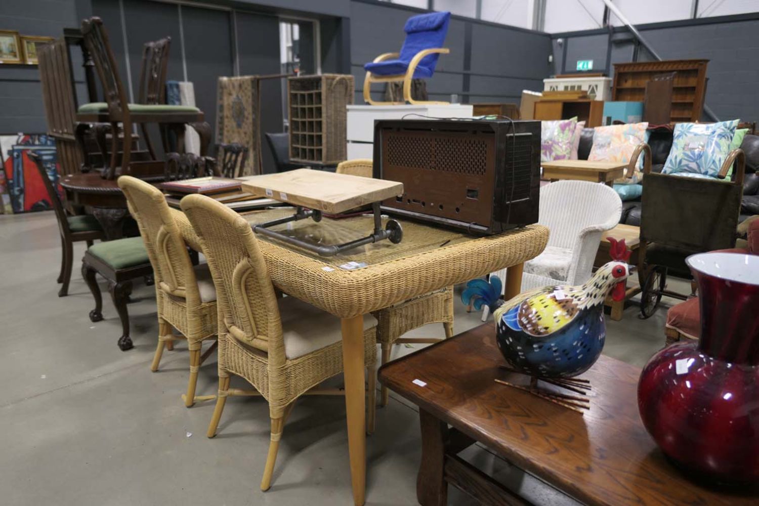 Saleroom 5 Weekly Furniture & Effects