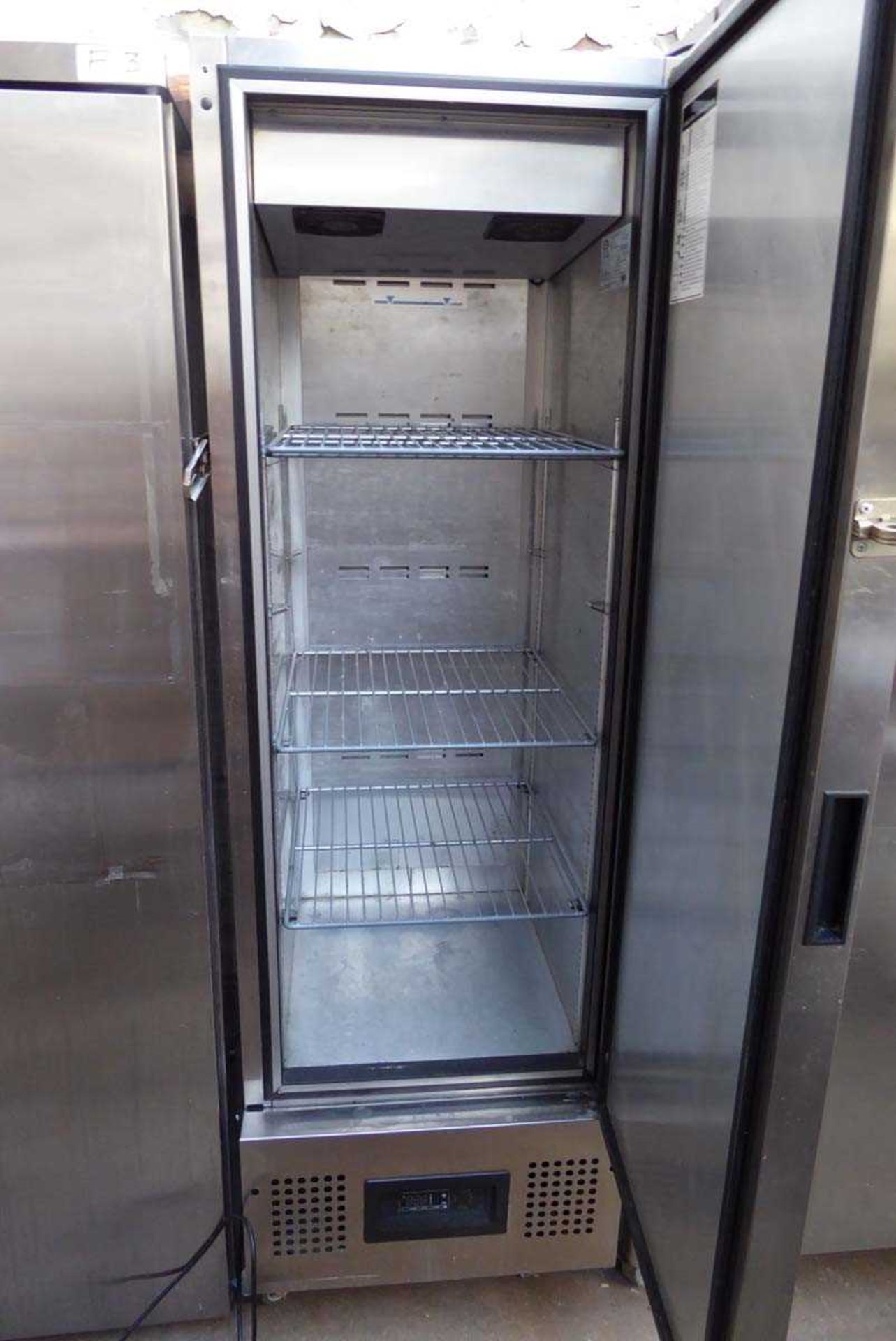 58cm Foster FSL400H single door fridge - Image 2 of 6