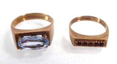 A 9ct yellow gold signet type ring set oval pale blue stone, ring size N and a similar 9ct ring