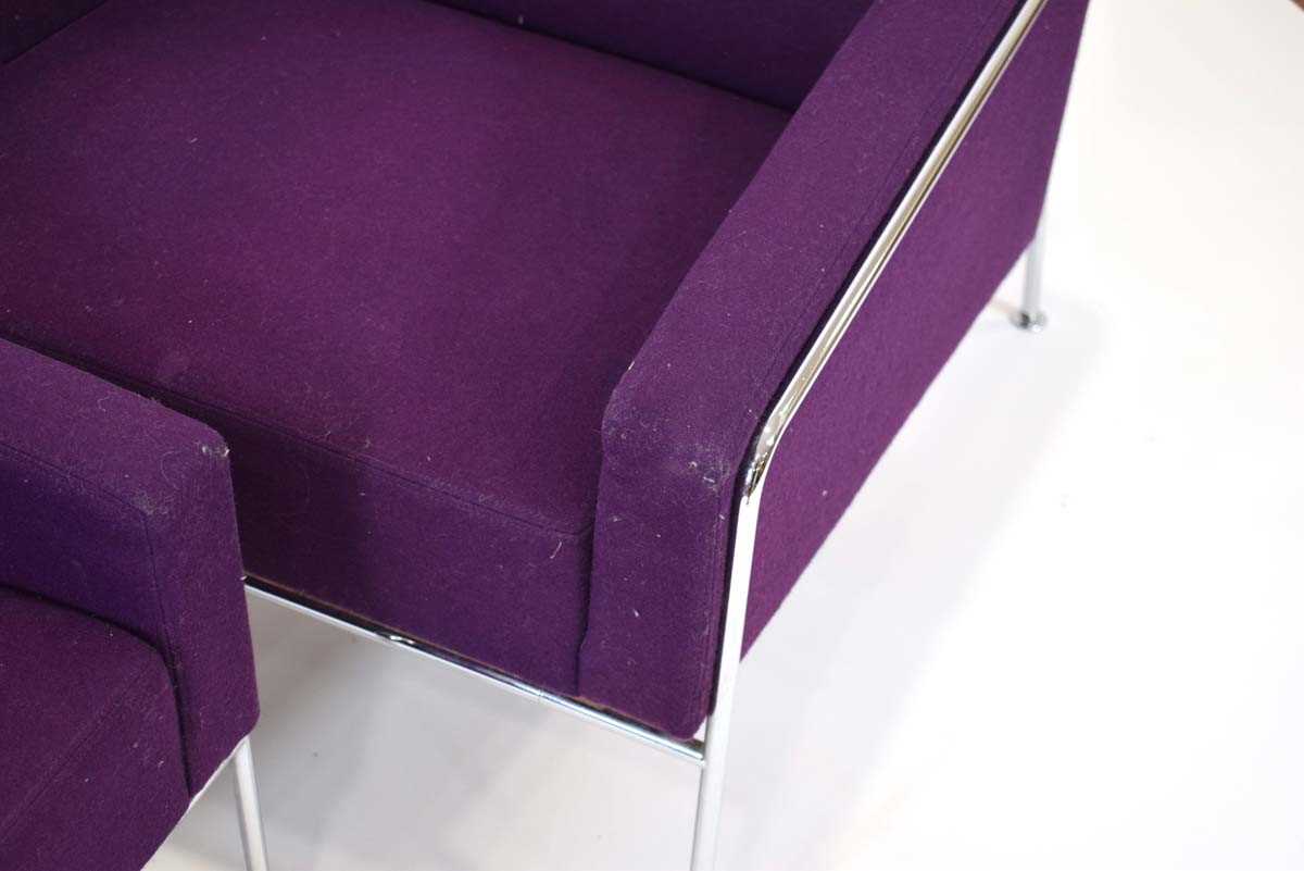 Arne Jacobsen for Fritz Hansen, a pair of 2010's Danish 'Series 3300' armchairs upholstered in - Bild 4 aus 4