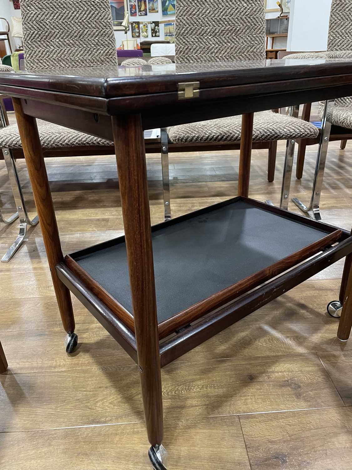 Grete Jalk (1920-2006) for Poul Jeppesen, a 1960's Danish rosewood 'flip-top' drink's trolley with a - Bild 15 aus 16