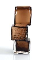 Geoffrey Baxter for Whitefriars, a 'Drunken Bricklayer' vase in cinnamon, h. 21.5 cm No chips,