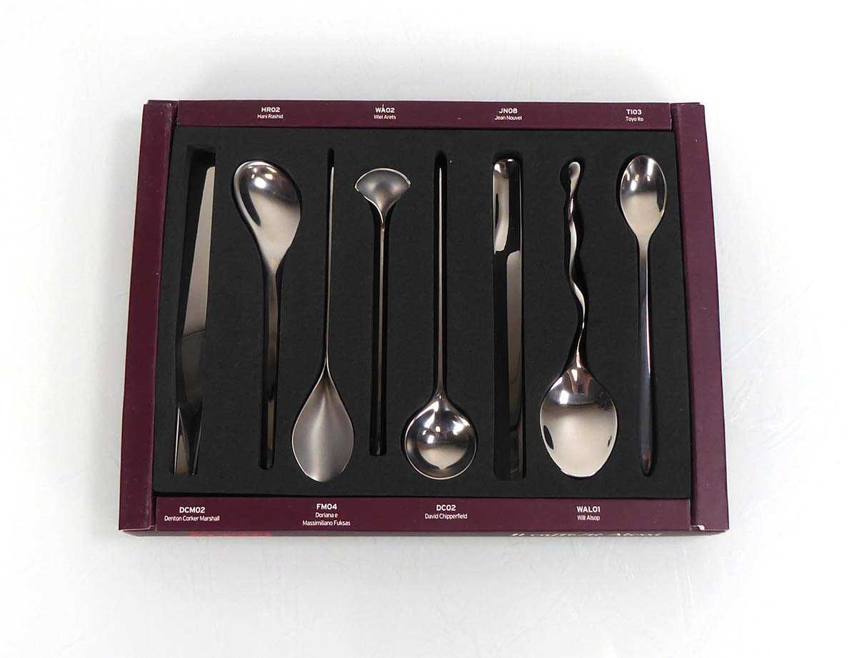 A cased set of eight Alessi coffee spoons by various designers - Bild 2 aus 2