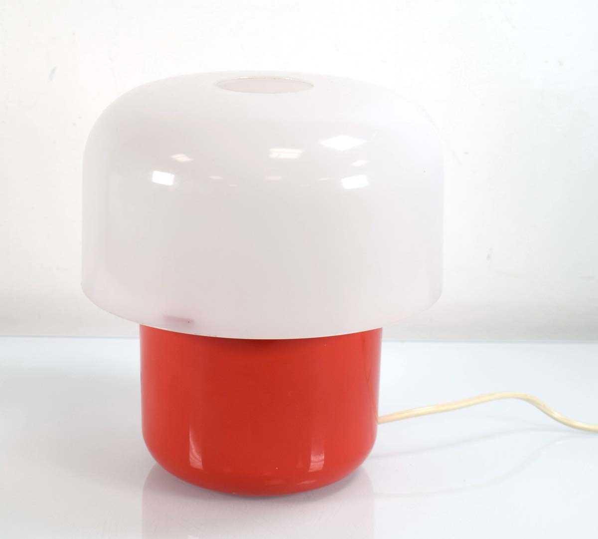 A Harvey Guzzini Desin Studio red and white Italian table lamp in the form of a mushroom, h. 26 cm