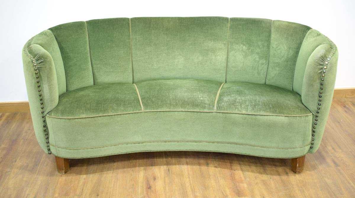 A 1940/50's Danish 'Banana' sofa upholstered in green on mahogany block feet *Sold subject to our - Bild 2 aus 27