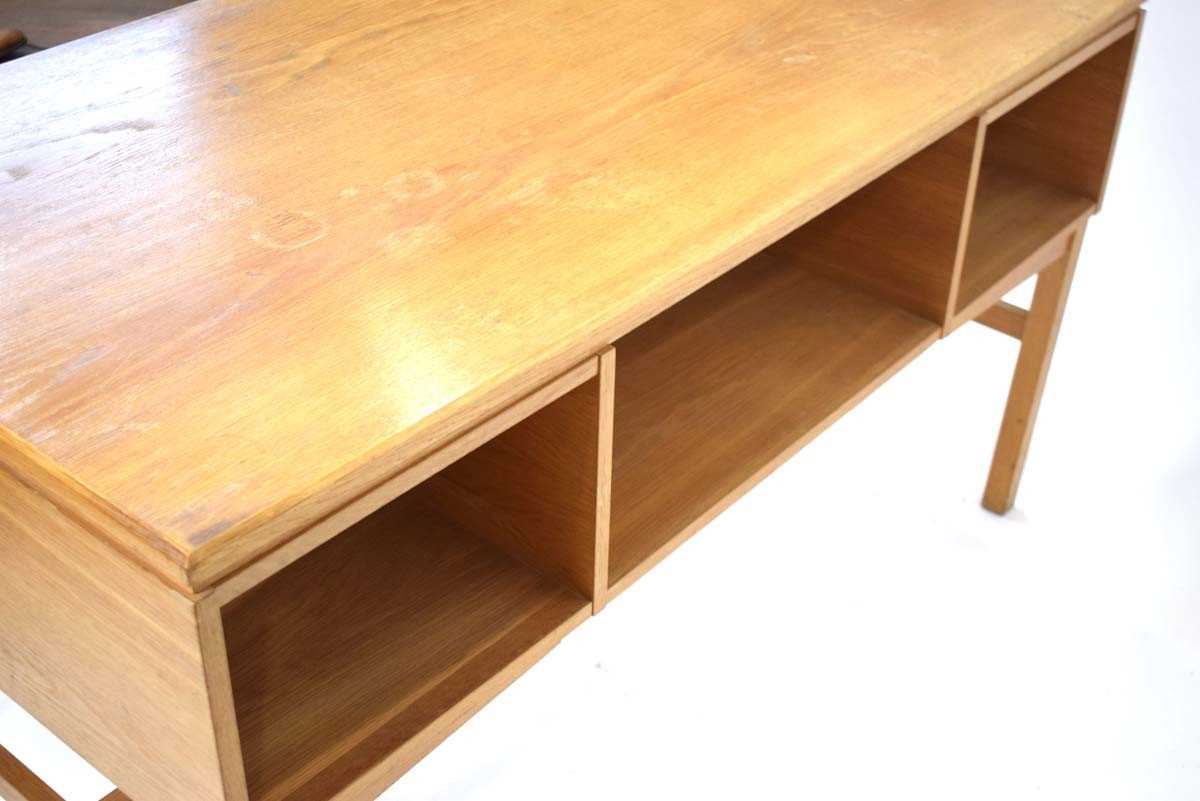 A 1960/70's Danish oak and crossbanded desk with four drawers on square straight supports, in the - Image 4 of 4