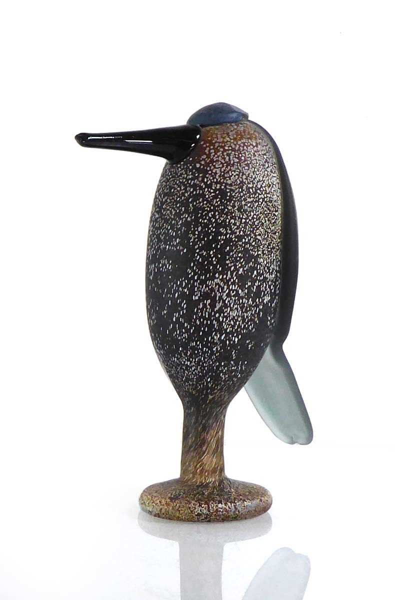 Toikka Butler for iittala, a Finnish art glass sculpture modelled as a bird, sticker to the