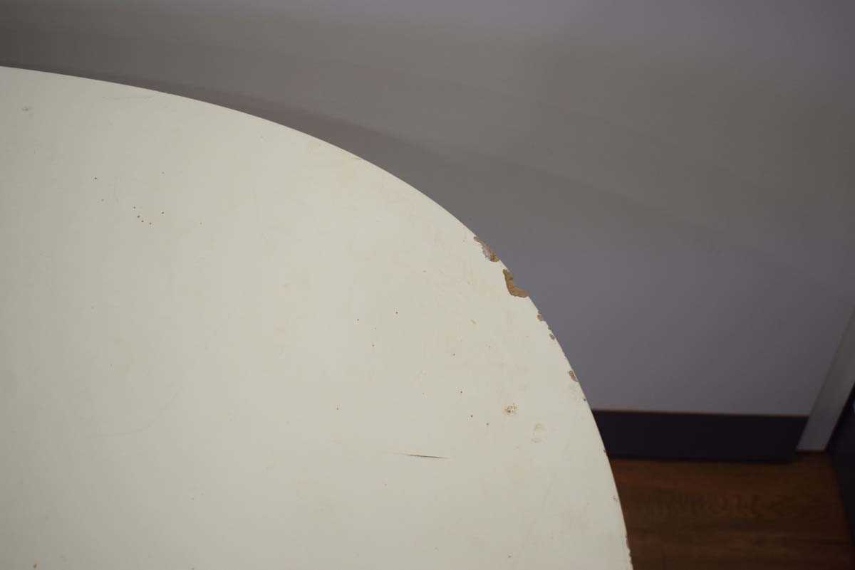 In the manner of Eero Saarinen/Arkana, a 1970's white laminate table of oval form resting on a - Image 3 of 3