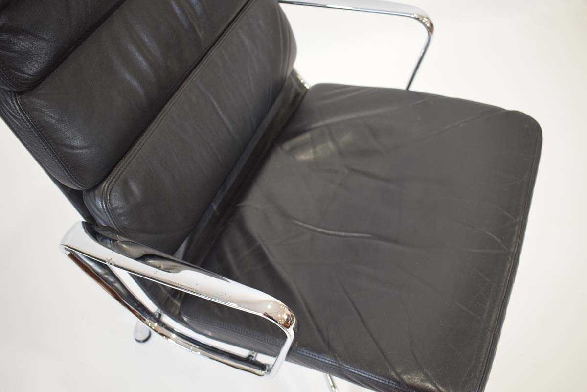 Charles and Ray Eames for Vitra, a 1980's Soft pad (Softpad) elbow or desk chair upholstered in - Image 3 of 11