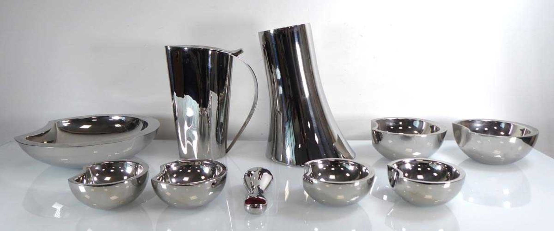 Karim Rashid for Magppie, a group of stainless steel tablewares (10)