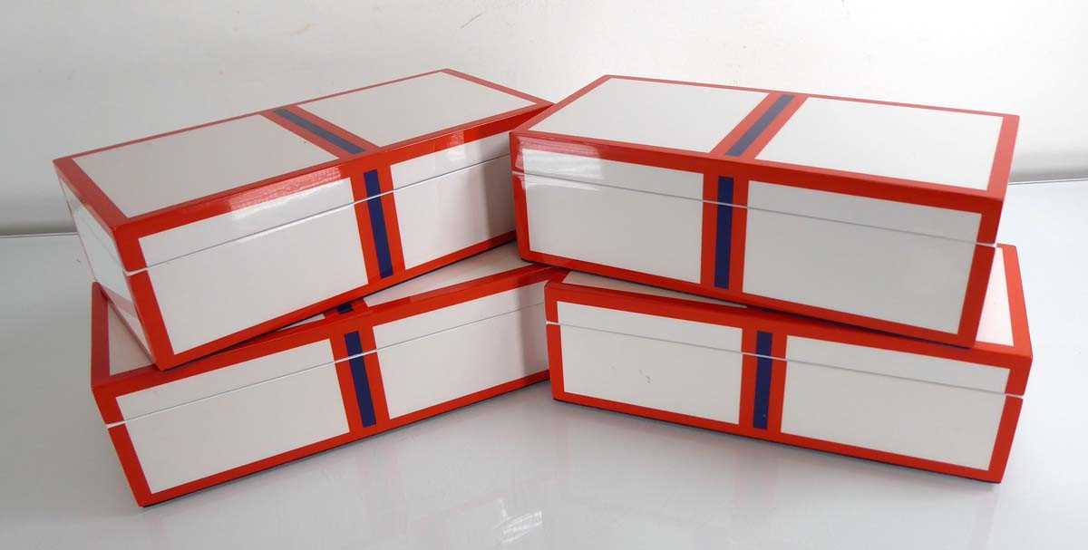 A group of four Jonathan Adler geometric boxes, 20 x 10 x 7 cm (4) - Bild 2 aus 2