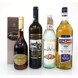 4 bottles, 1x 2000 Harmat Sauska Tokaj 6 Puttonyos Tokaji Aszú with box 50cl, 1x Ron Blanco Old