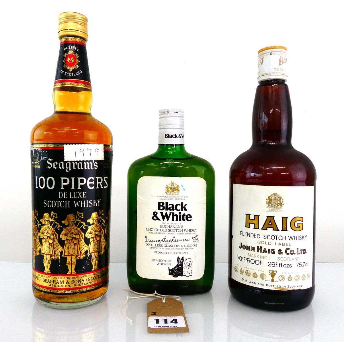 3 old bottles of Scotch Whisky, 1x Half size Black & White by Buchanan's circa 1960's, 1x Haig