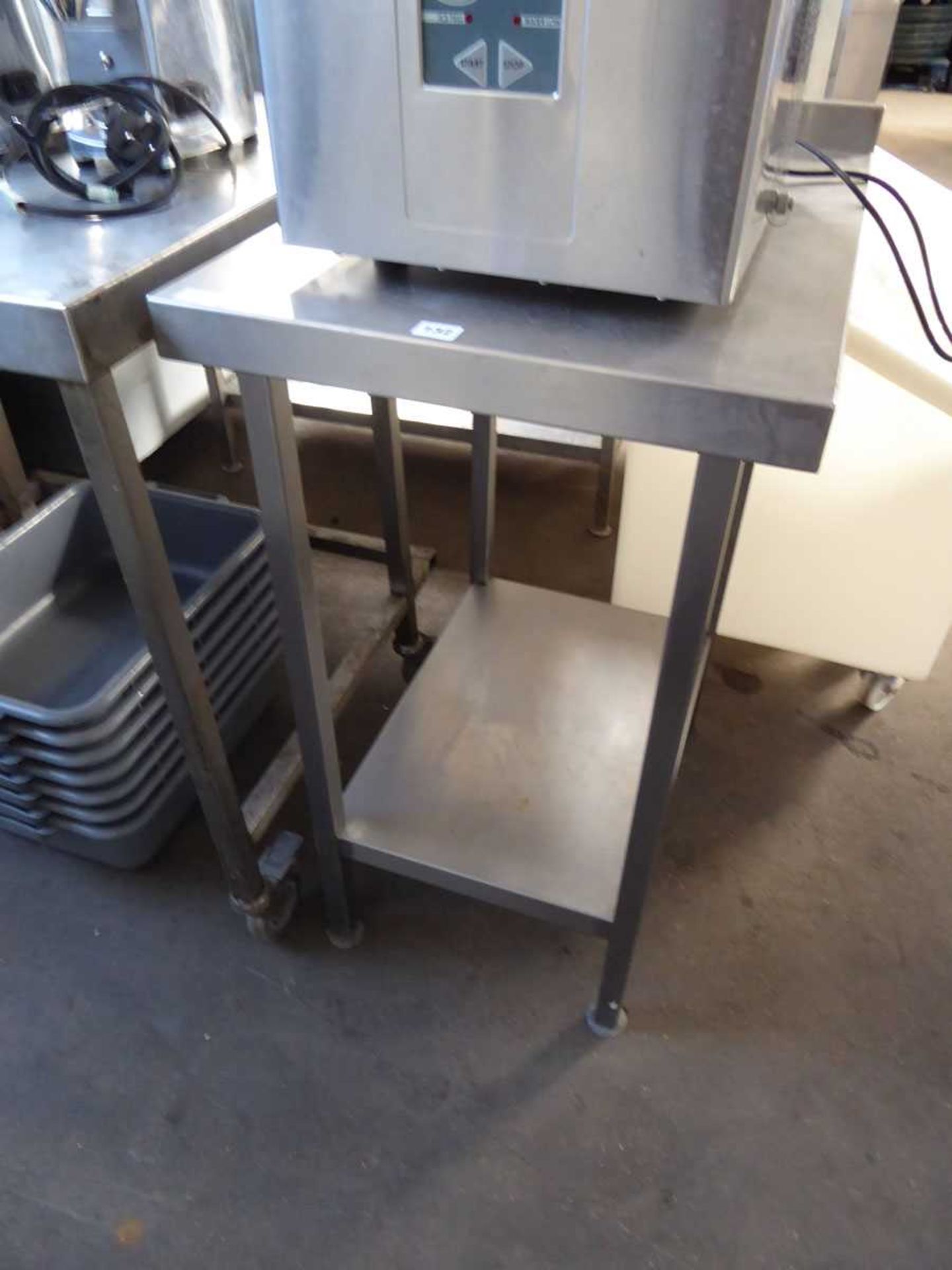 50cm stainless steel preparation table with shelf under - Image 3 of 3