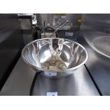 +VAT Large mixing bowl