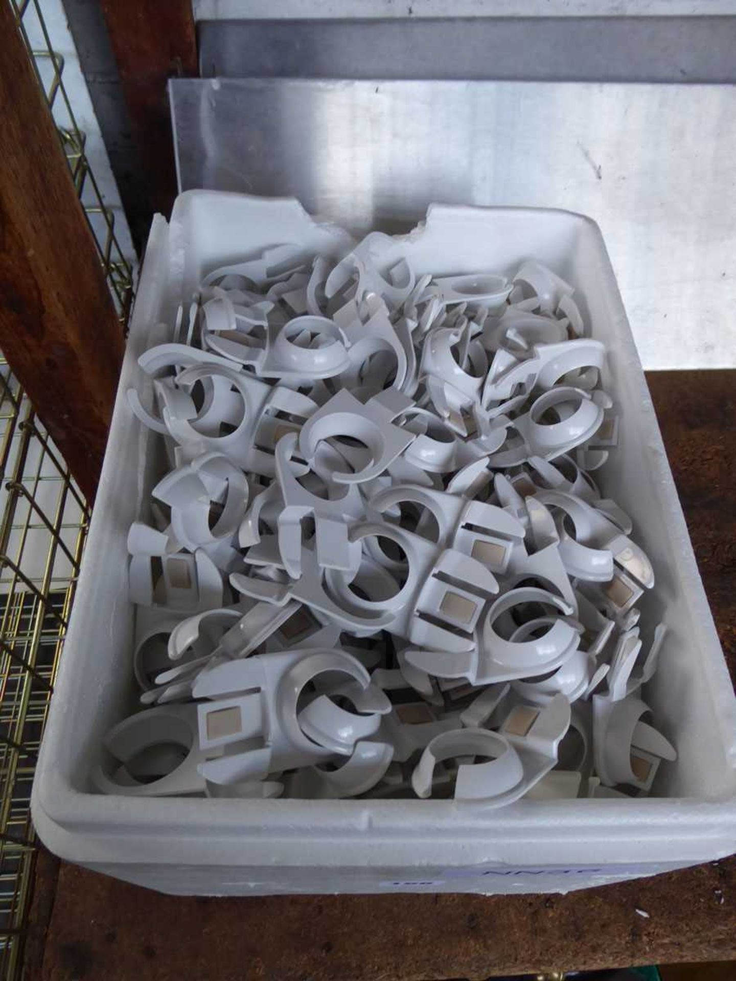 Large box containing buffet banqueting clips - Image 2 of 2