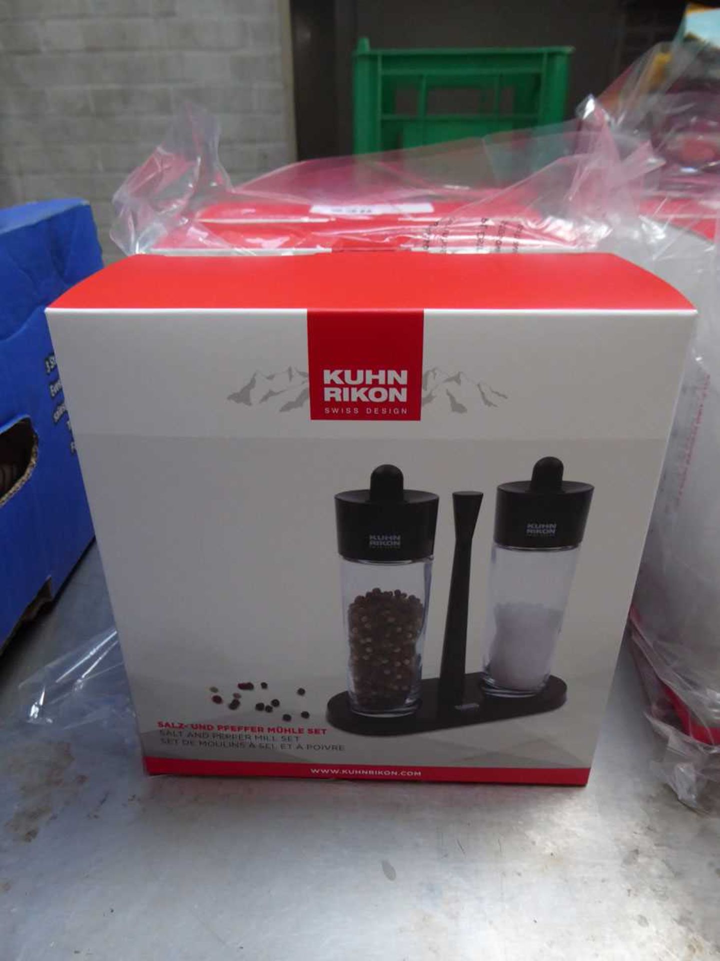 +VAT 3 x set Kuhn Rikon salt and pepper mills