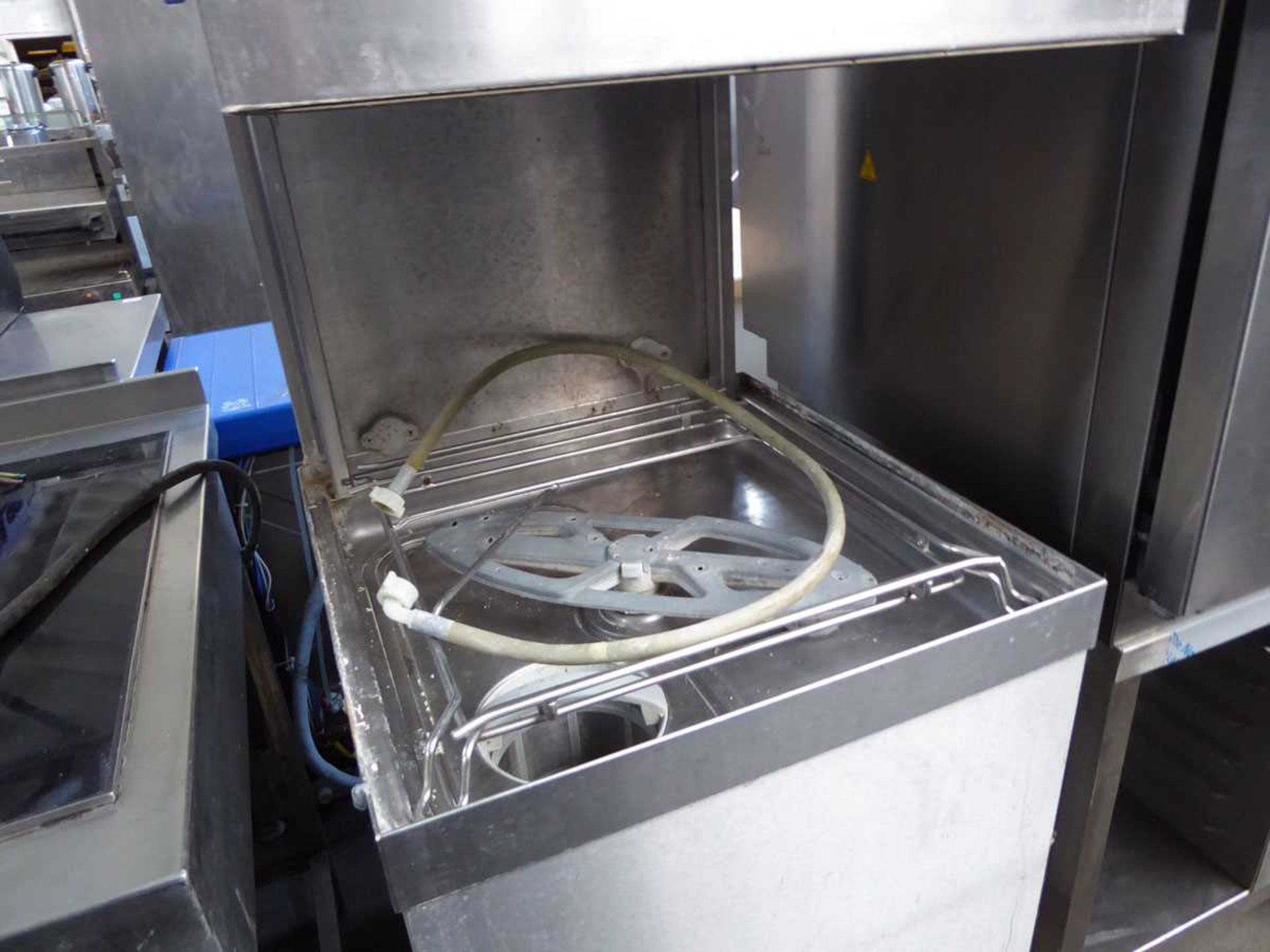 60cm Winterhalter model PT-N lift top pass through dishwasher - Image 2 of 2