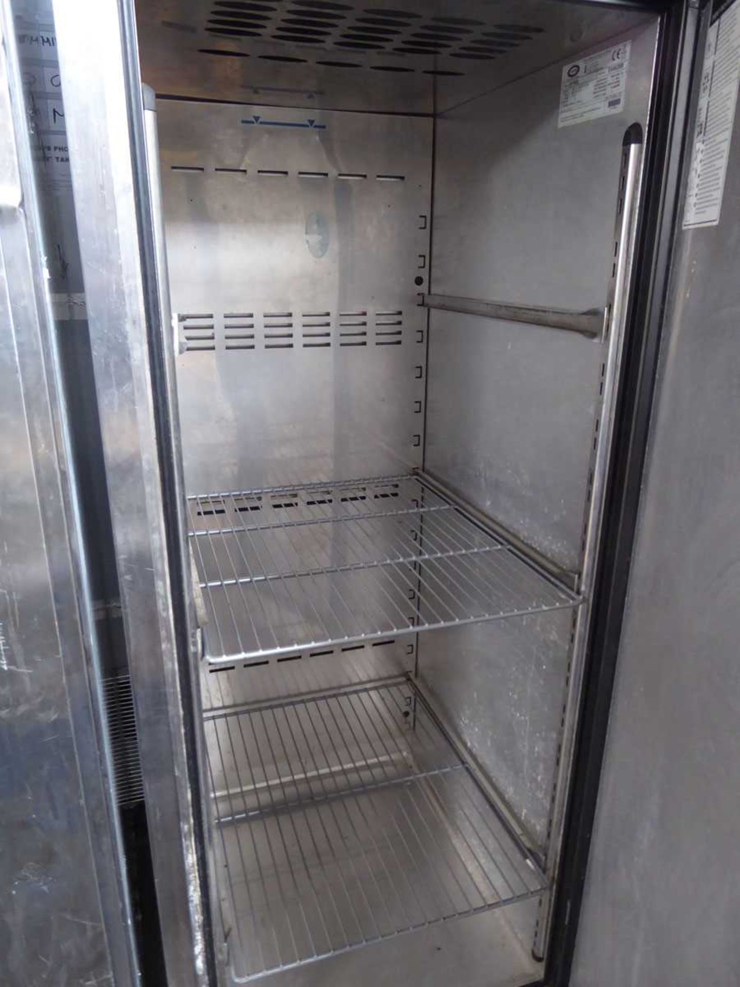 70cm model EP700L single door freezer (No lead) - Image 2 of 2